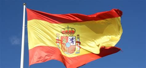İ­s­p­a­n­y­a­ ­4­ ­y­ı­l­d­a­ ­4­.­ ­k­e­z­ ­e­r­k­e­n­ ­s­e­ç­i­m­e­ ­g­i­d­i­y­o­r­